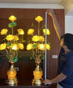 Đèn Thờ Hoa Sen 9 Bông Lưu Ly Thân Lưu Ly V9