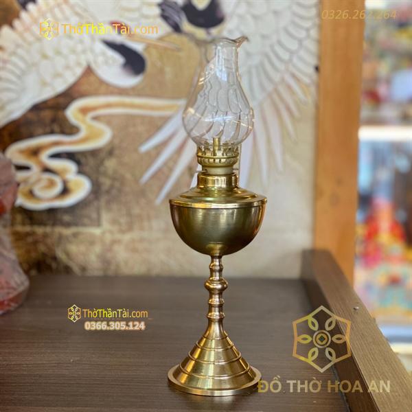 Đèn Dầu Bằng Đồng Chân Cao