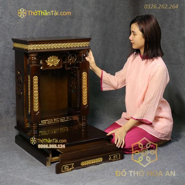 Bàn Thờ Thần Tài Gỗ Sồi Mái Bằng Cột Đồng Tiền Dát Vàng