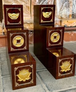 Bục Tam Cấp Bàn Thờ Thần Tài Xoan Vân Đục Dát Vàng