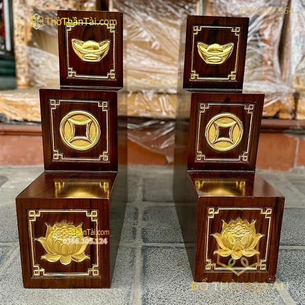 Bục Tam Cấp Bàn Thờ Thần Tài Xoan Vân Đục Dát Vàng