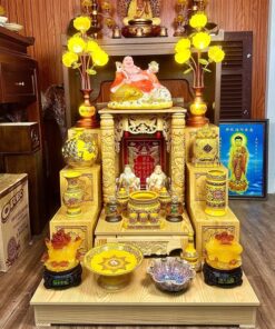 Bộ Ban Thờ Thần Tài Thổ Địa Gỗ Xoan Mái Bằng Cột Rồng Màu Vàng Sứ Gấm Vàng